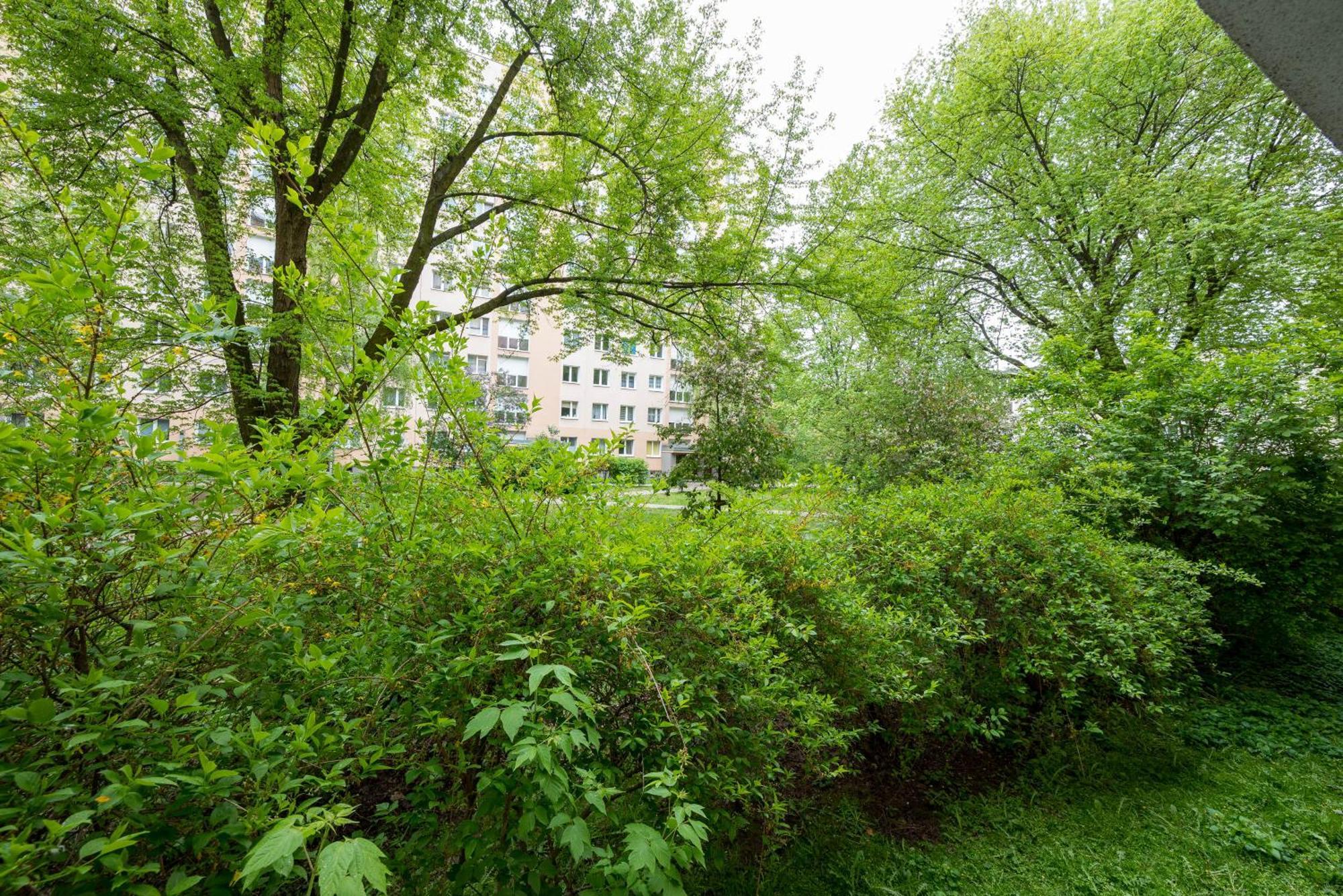 Wola Mila Standard Apartment Varsó Kültér fotó